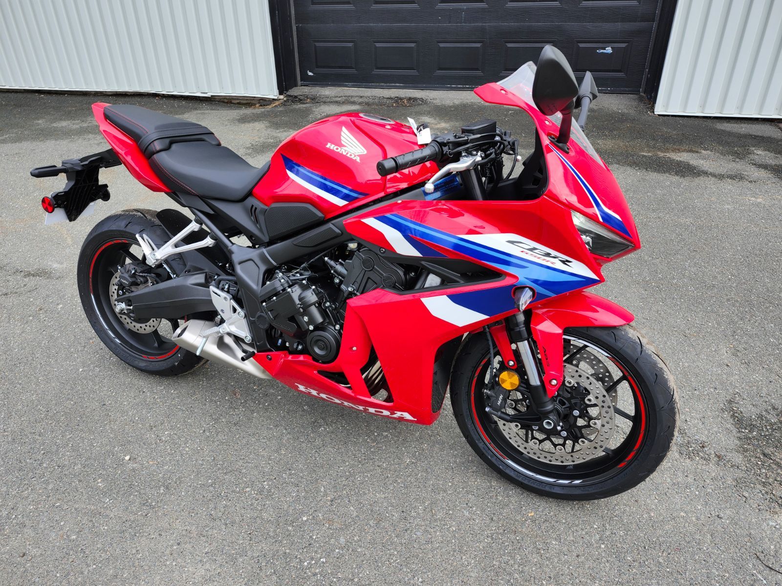 Honda CBR650R  2025