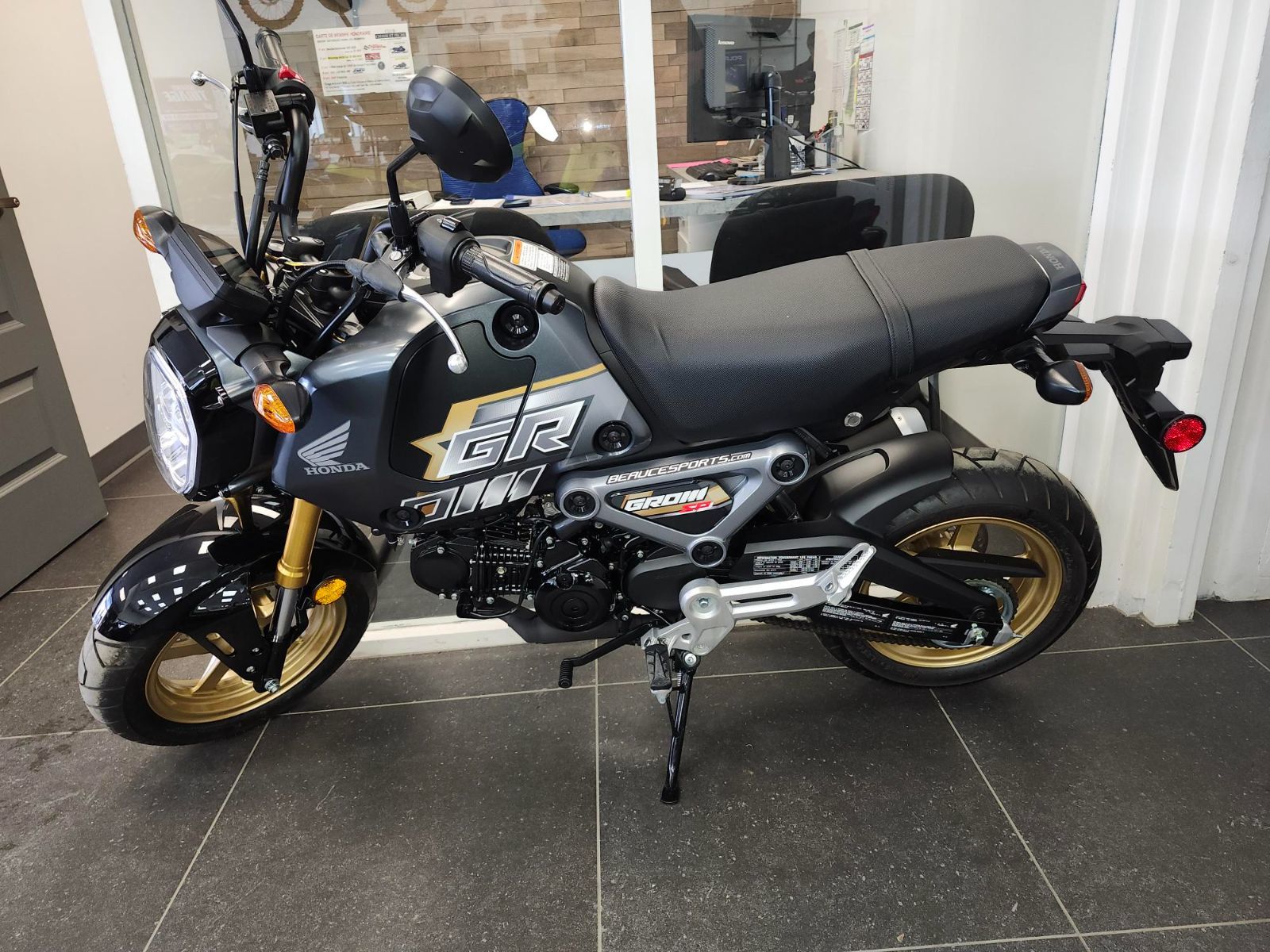 Honda GROM 125cc  2024