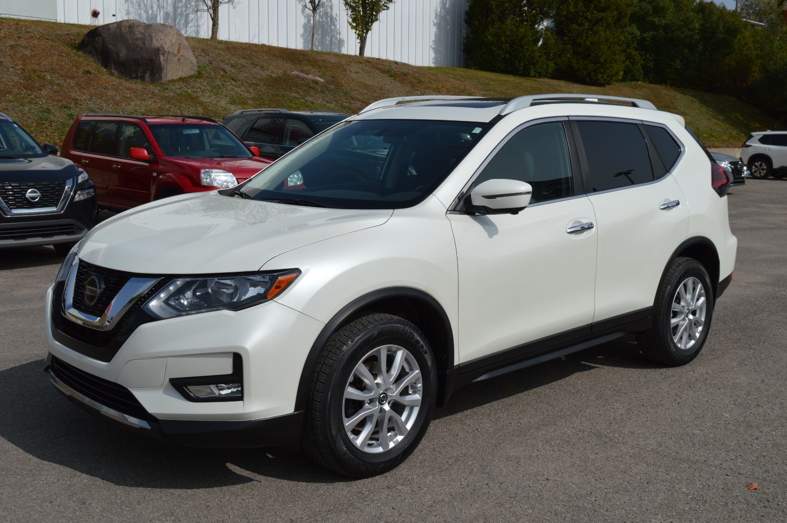 Belvedere Nissan SteAgathe à SteAgathe des Monts Nissan Rogue SV