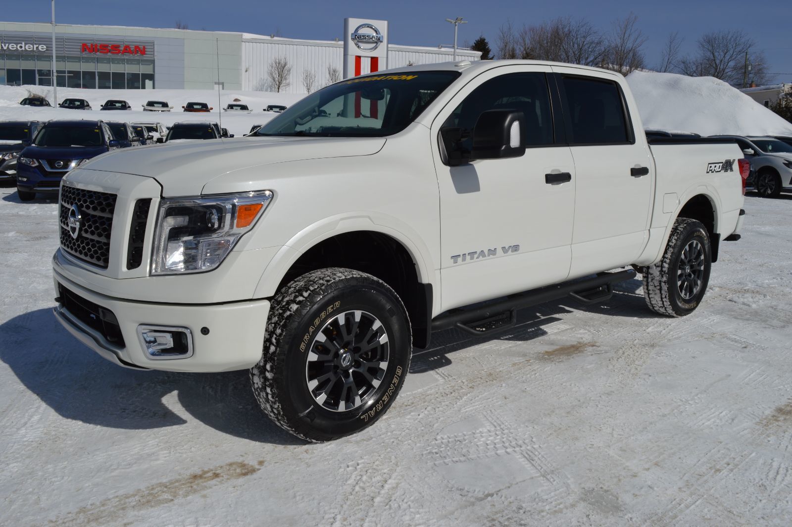 2018 nissan titan pro 4x accessories