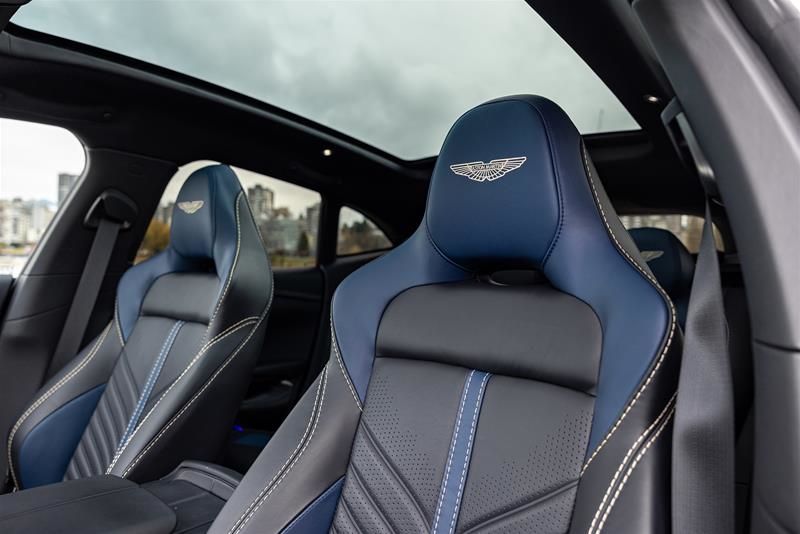 2023 Aston Martin DBX707