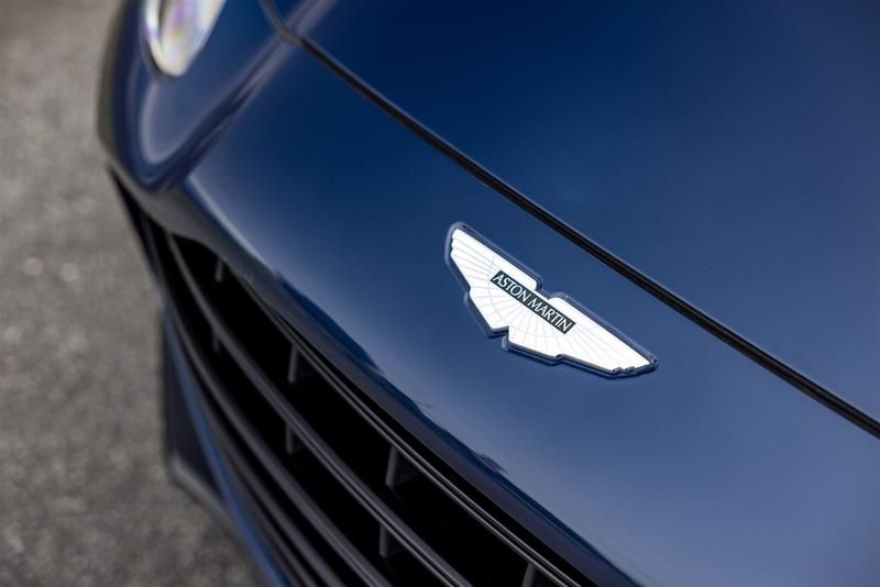 2023 Aston Martin DBX707