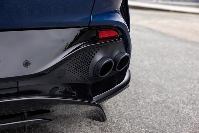 2023 Aston Martin DBX707