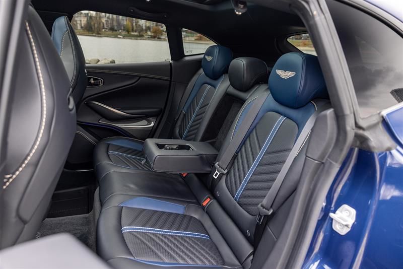 2023 Aston Martin DBX707