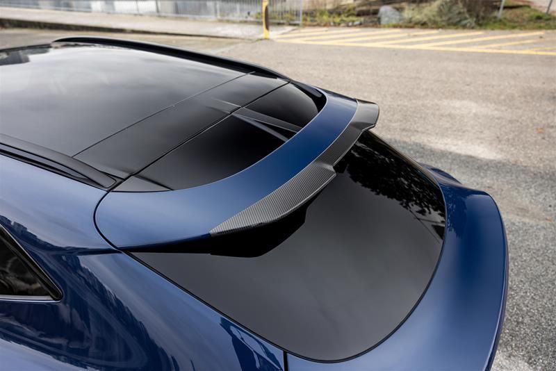 2023 Aston Martin DBX707