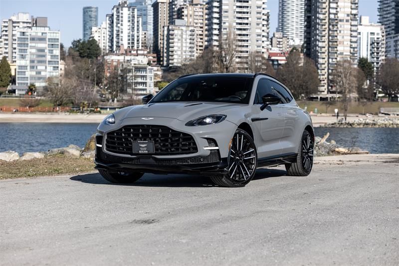 2023 Aston Martin DBX707