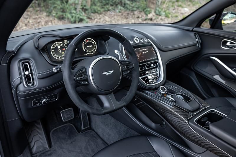 2023 Aston Martin DBX707