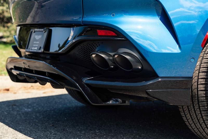 2023 Aston Martin DBX707