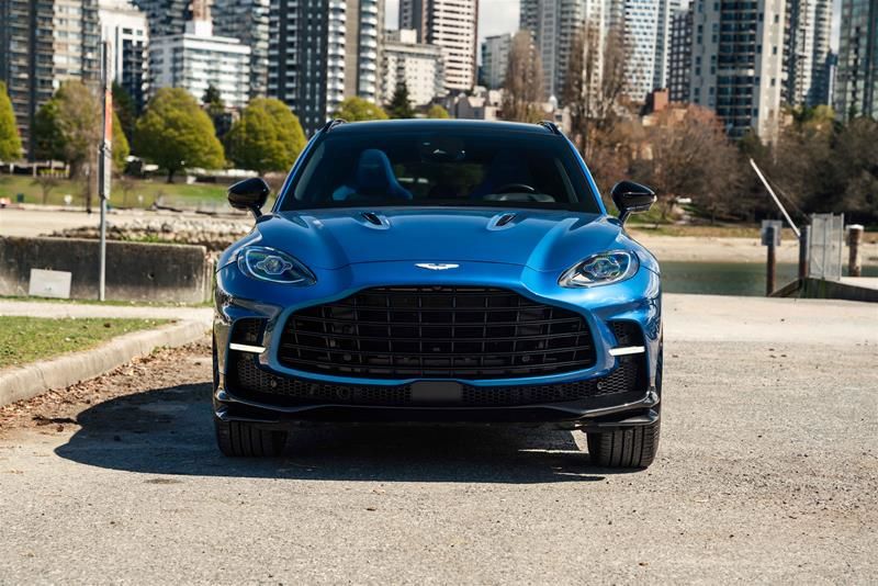 2023 Aston Martin DBX707