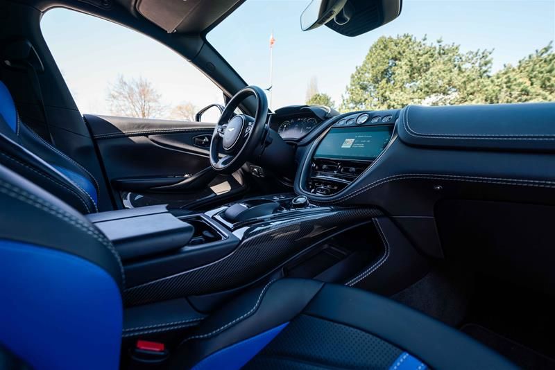2023 Aston Martin DBX707