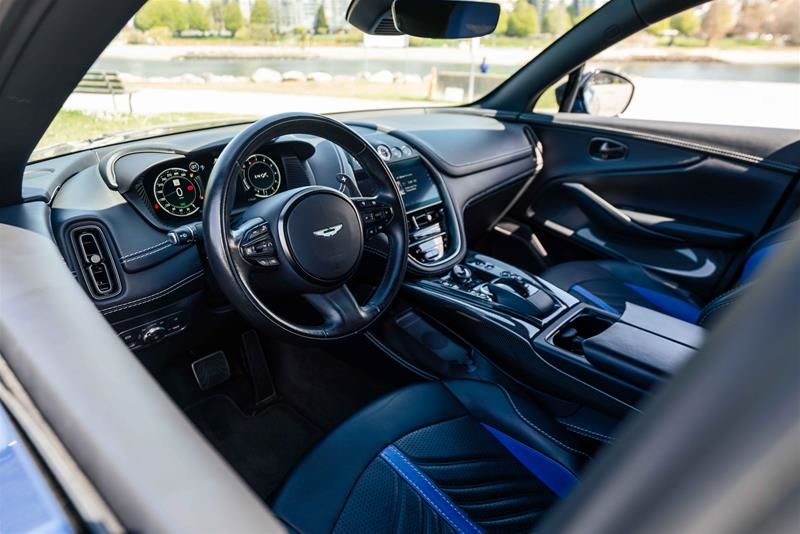 2023 Aston Martin DBX707