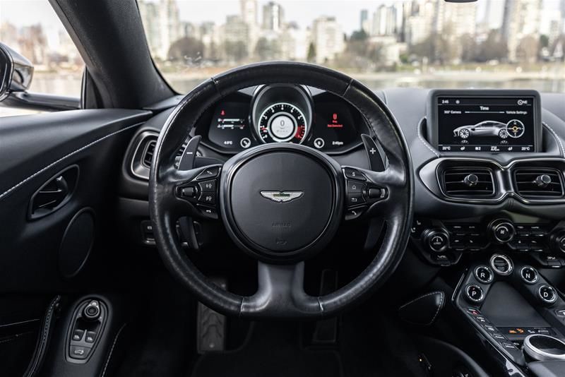 2022 Aston Martin Vantage