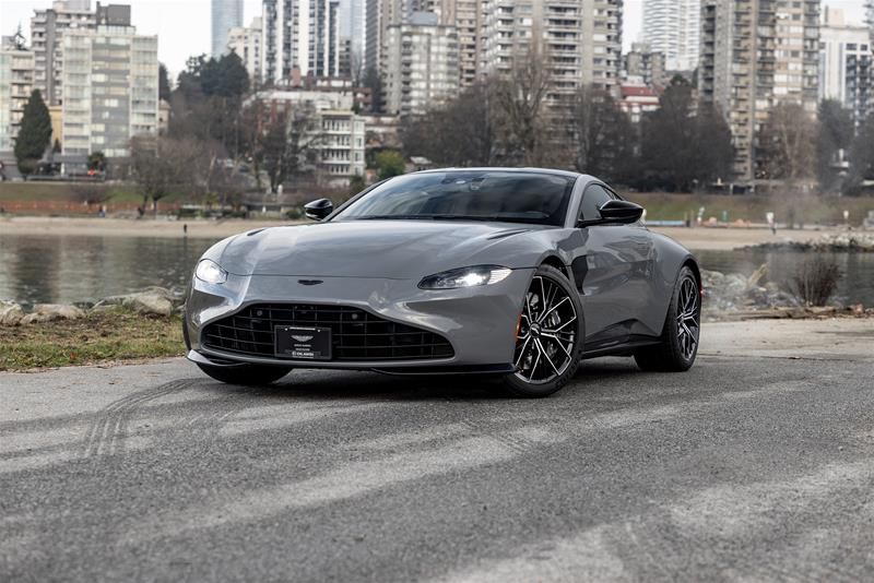2022 Aston Martin Vantage