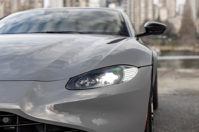 2022 Aston Martin Vantage