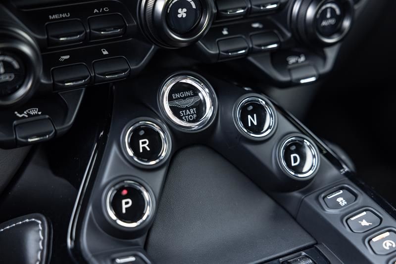 2022 Aston Martin Vantage