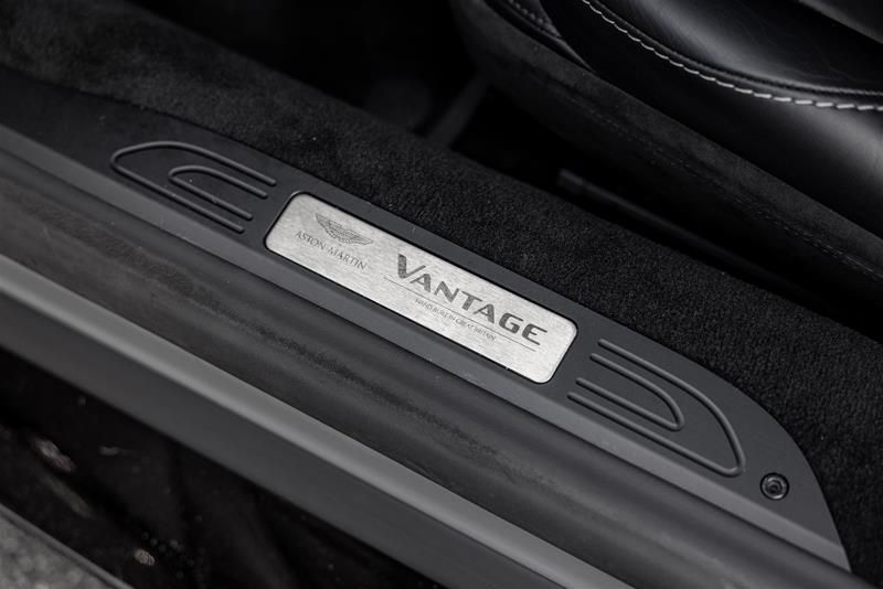 2022 Aston Martin Vantage
