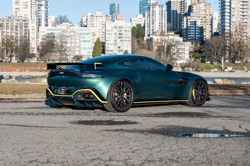 2022 Aston Martin Vantage in Vancouver, British Columbia