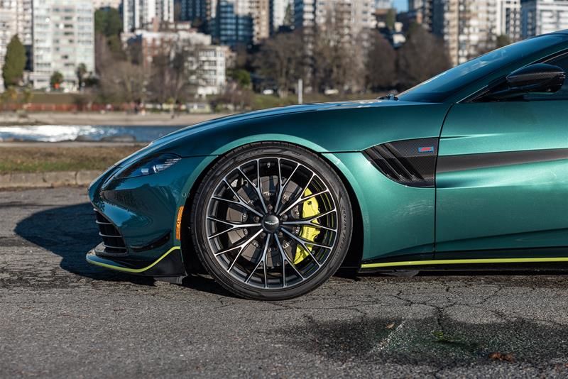 2022 Aston Martin Vantage in Vancouver, British Columbia