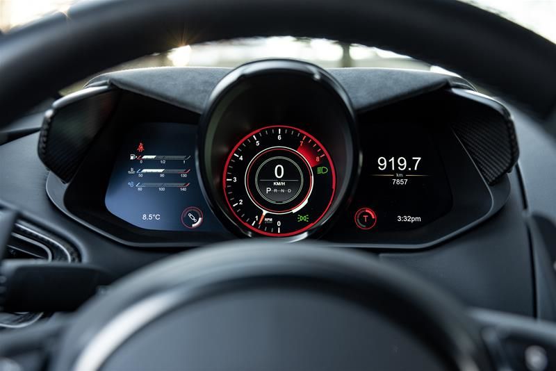 2022 Aston Martin Vantage in Vancouver, British Columbia