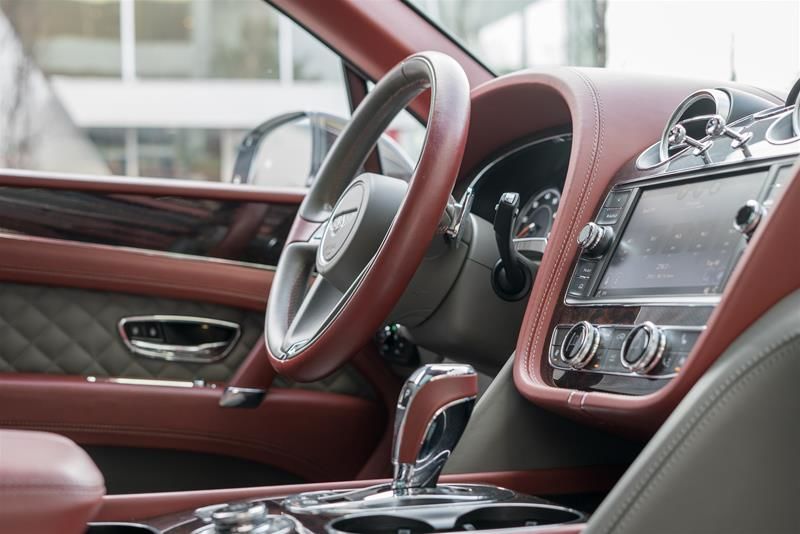 Bentley Bentayga  2018 à Vancouver, Colombie-Britannique