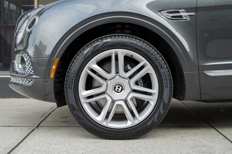 Bentley Bentayga  2018 à Vancouver, Colombie-Britannique