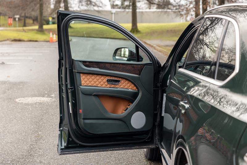 2021 Bentley Bentayga in Vancouver, British Columbia