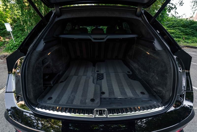 2022 Bentley Bentayga in Vancouver, British Columbia