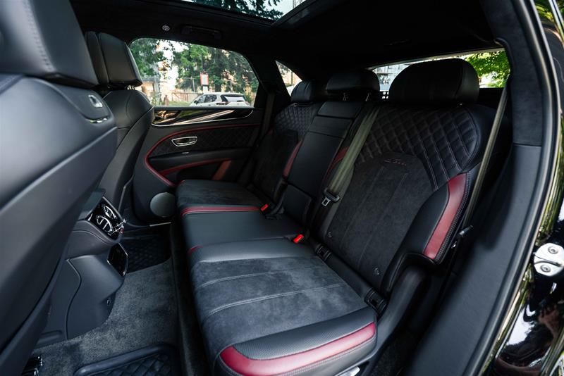 2022 Bentley Bentayga in Vancouver, British Columbia