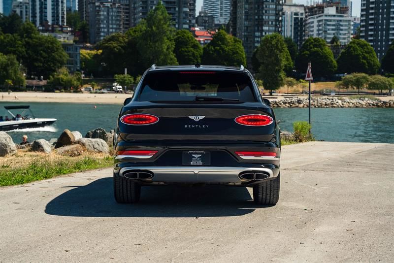 Bentley Bentayga  2023 à Vancouver, Colombie-Britannique