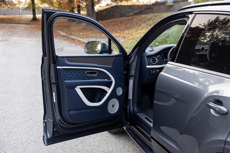 2023 Bentley Bentayga