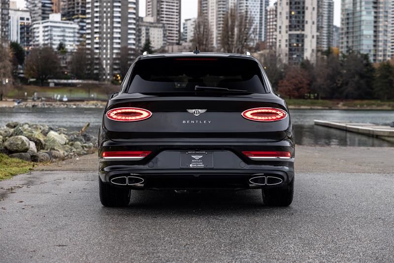 2025 Bentley BENTAYGA