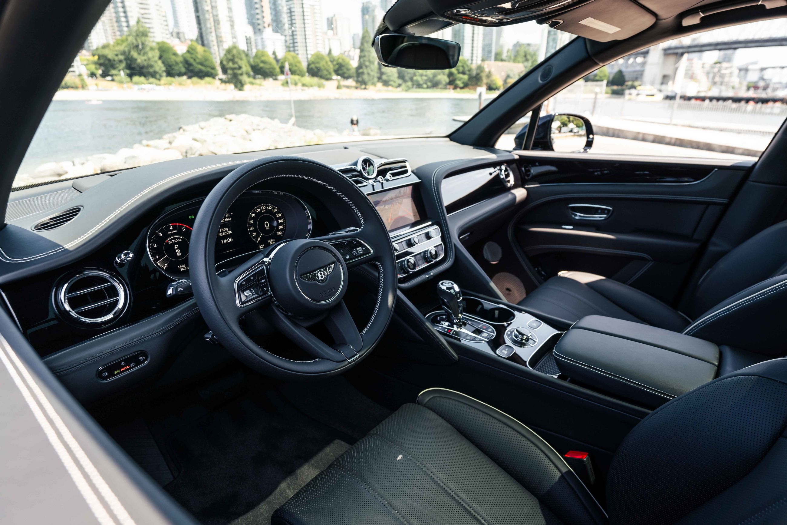2026 Bentley Bentayga EWB