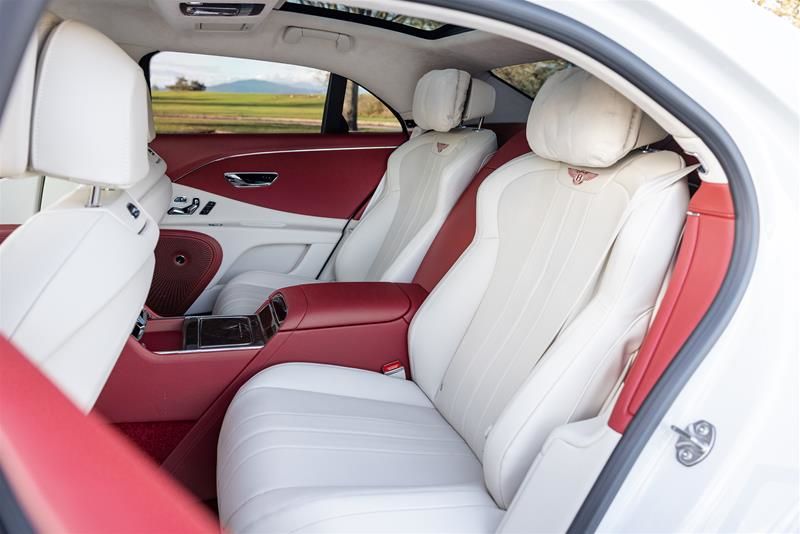 Bentley Flying Spur  2022 à Vancouver, Colombie-Britannique