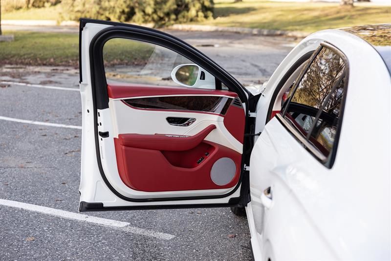 Bentley Flying Spur  2022 à Vancouver, Colombie-Britannique