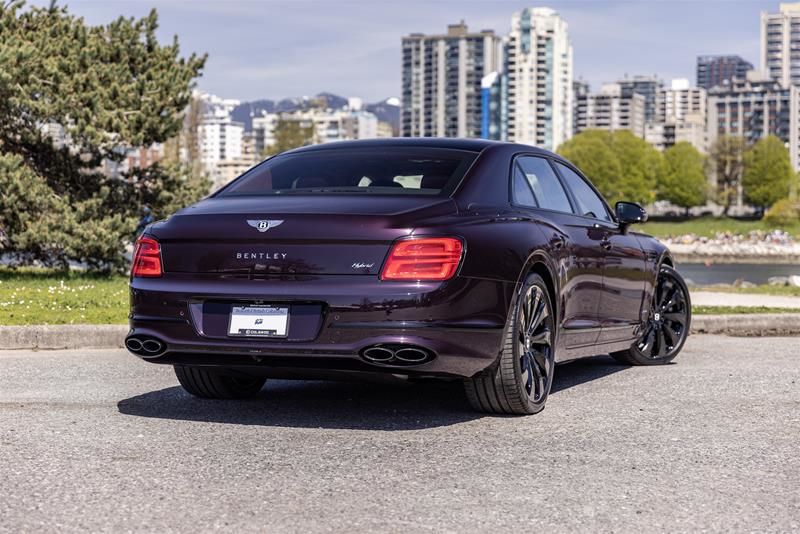 Bentley Flying Spur  2023 à Vancouver, Colombie-Britannique