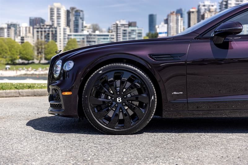 Bentley Flying Spur  2023 à Vancouver, Colombie-Britannique
