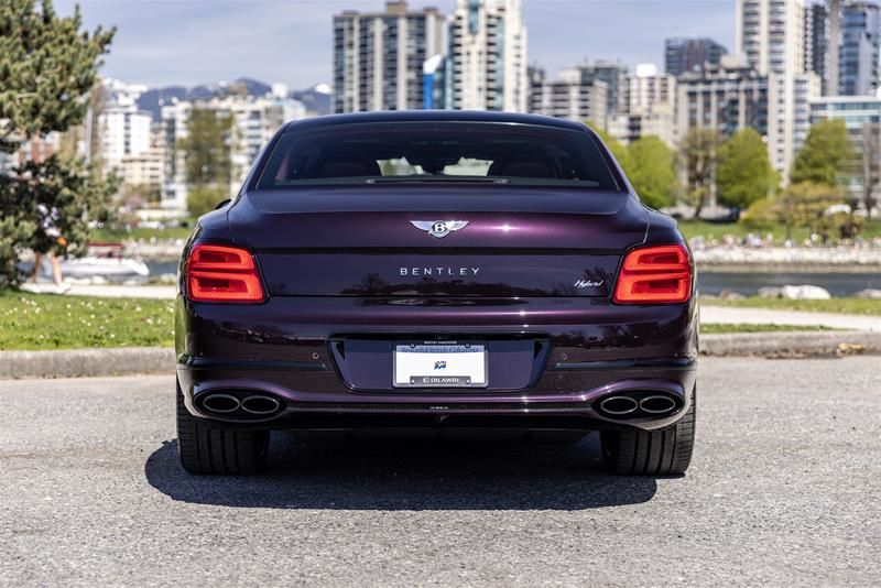 Bentley Flying Spur  2023 à Vancouver, Colombie-Britannique