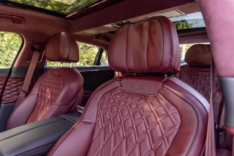 Bentley Flying Spur  2023 à Vancouver, Colombie-Britannique
