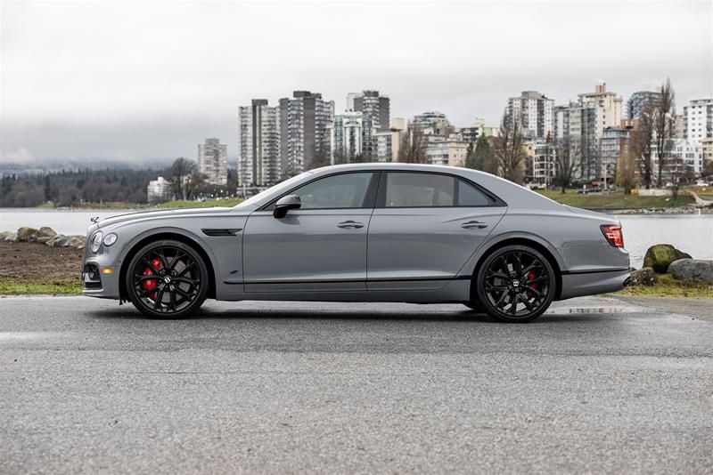 2023 Bentley Flying Spur