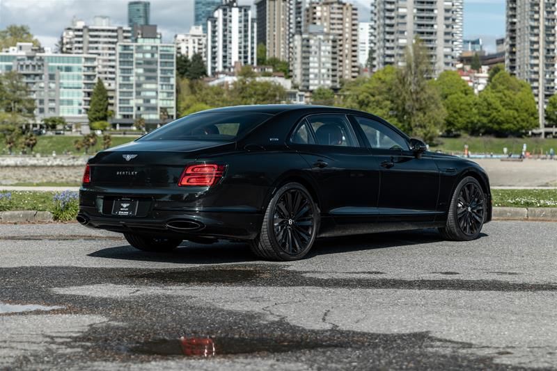 Bentley Flying Spur  2024 à Vancouver, Colombie-Britannique