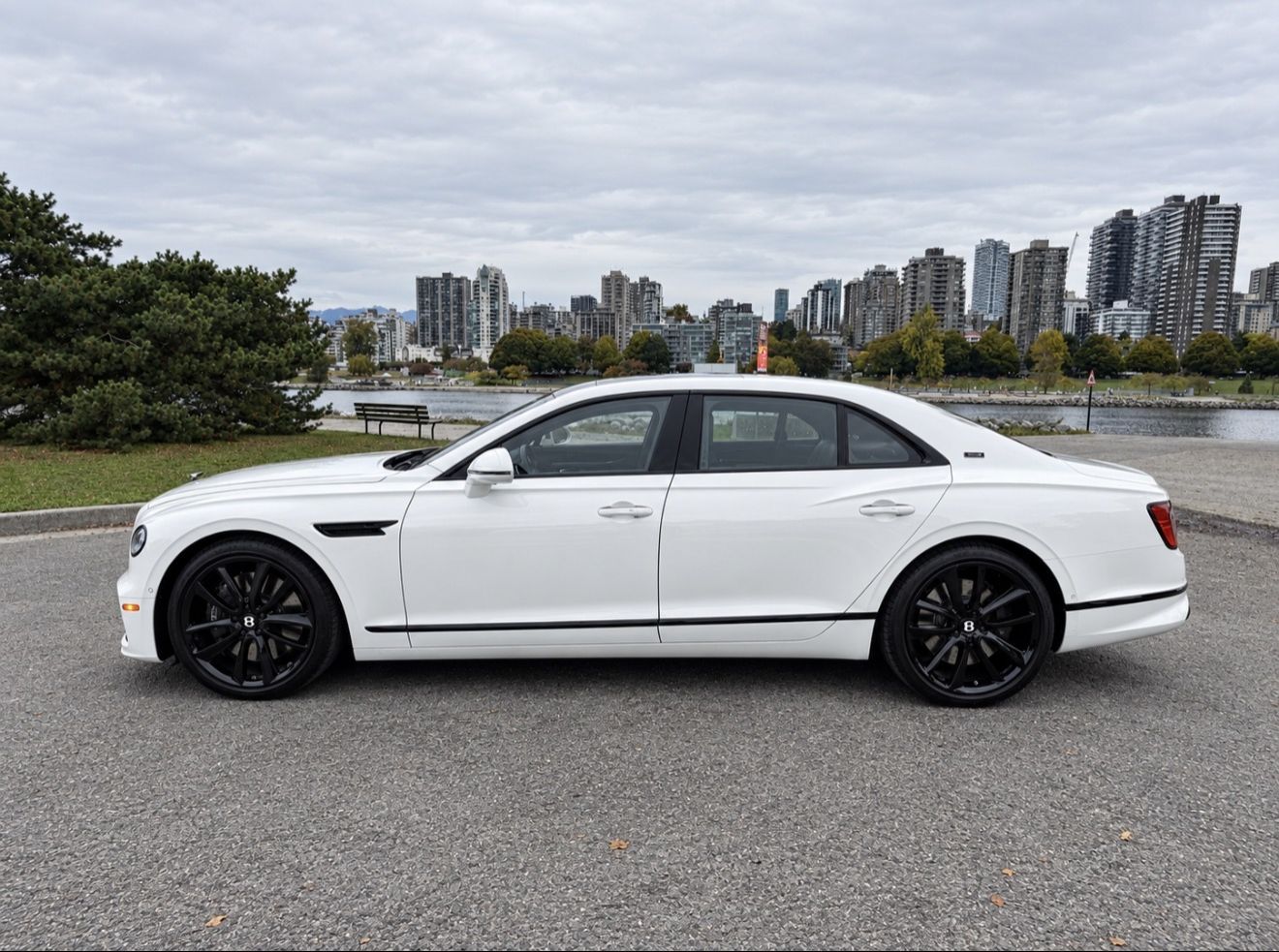 2024 Bentley Flying Spur
