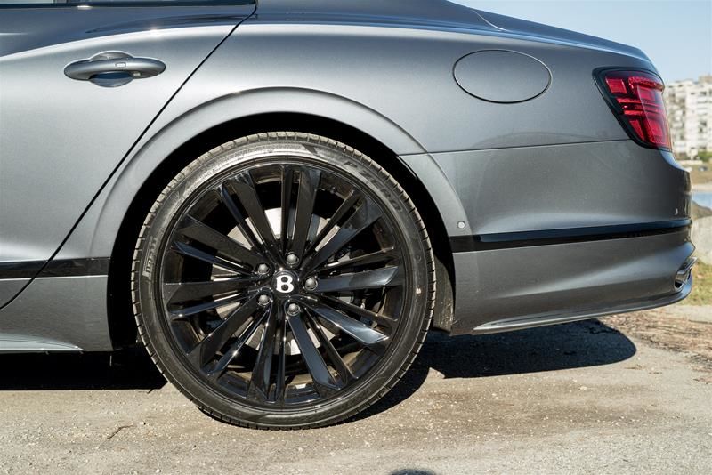 2025 Bentley Flying Spur in Vancouver, British Columbia