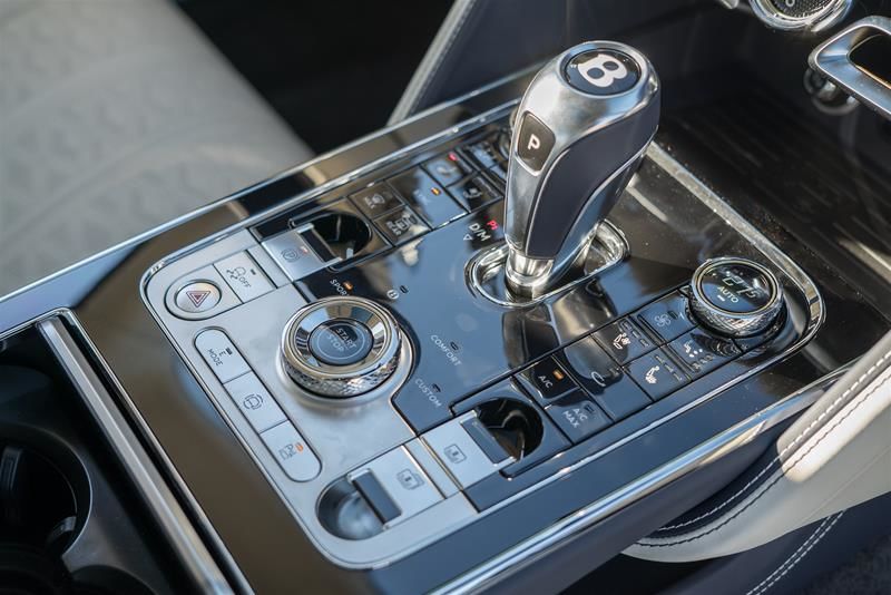 2025 Bentley Flying Spur in Vancouver, British Columbia