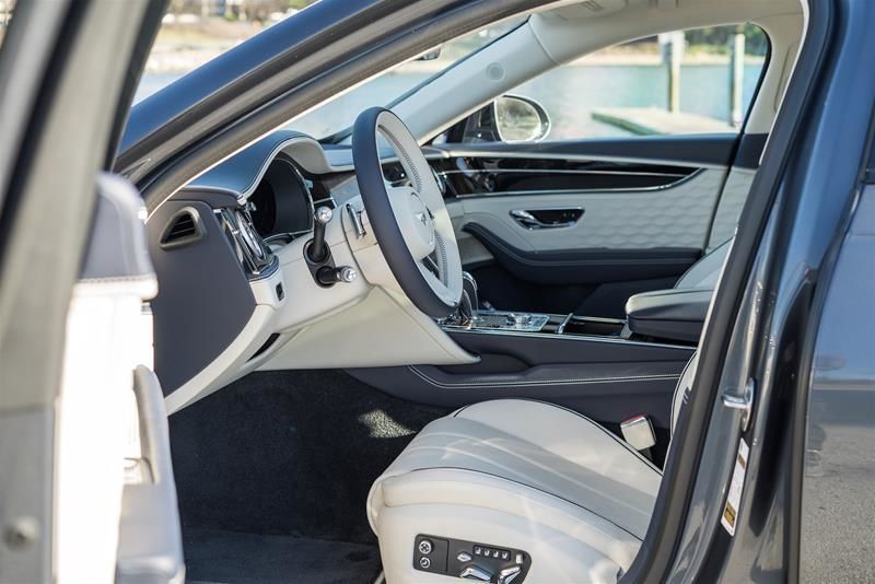 2025 Bentley Flying Spur in Vancouver, British Columbia