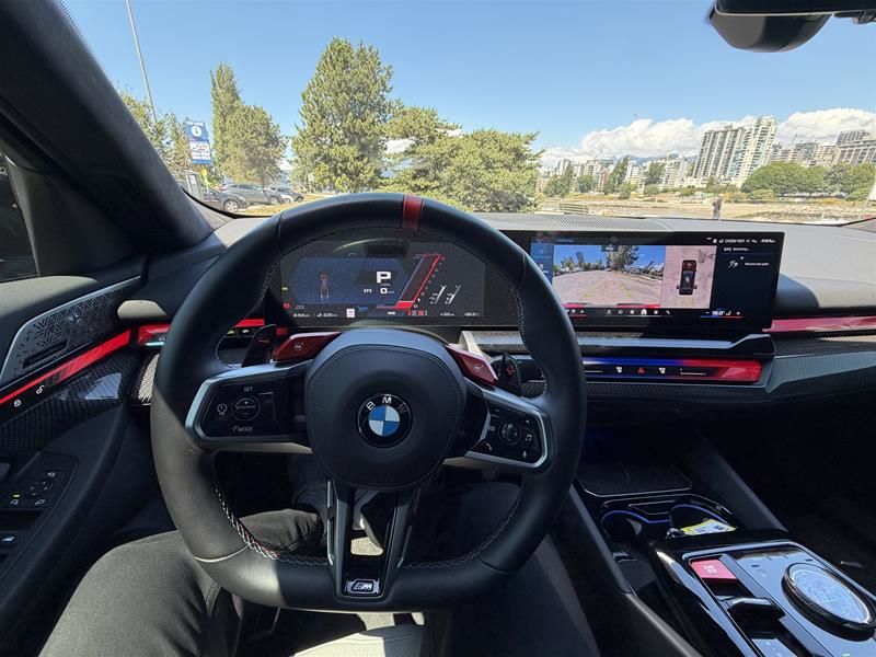 2025 BMW M5