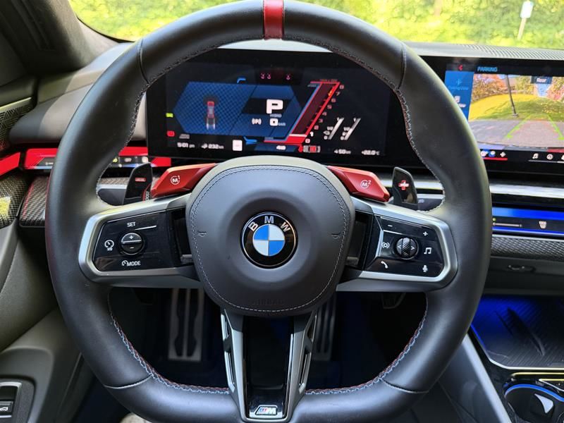 2025 BMW M5