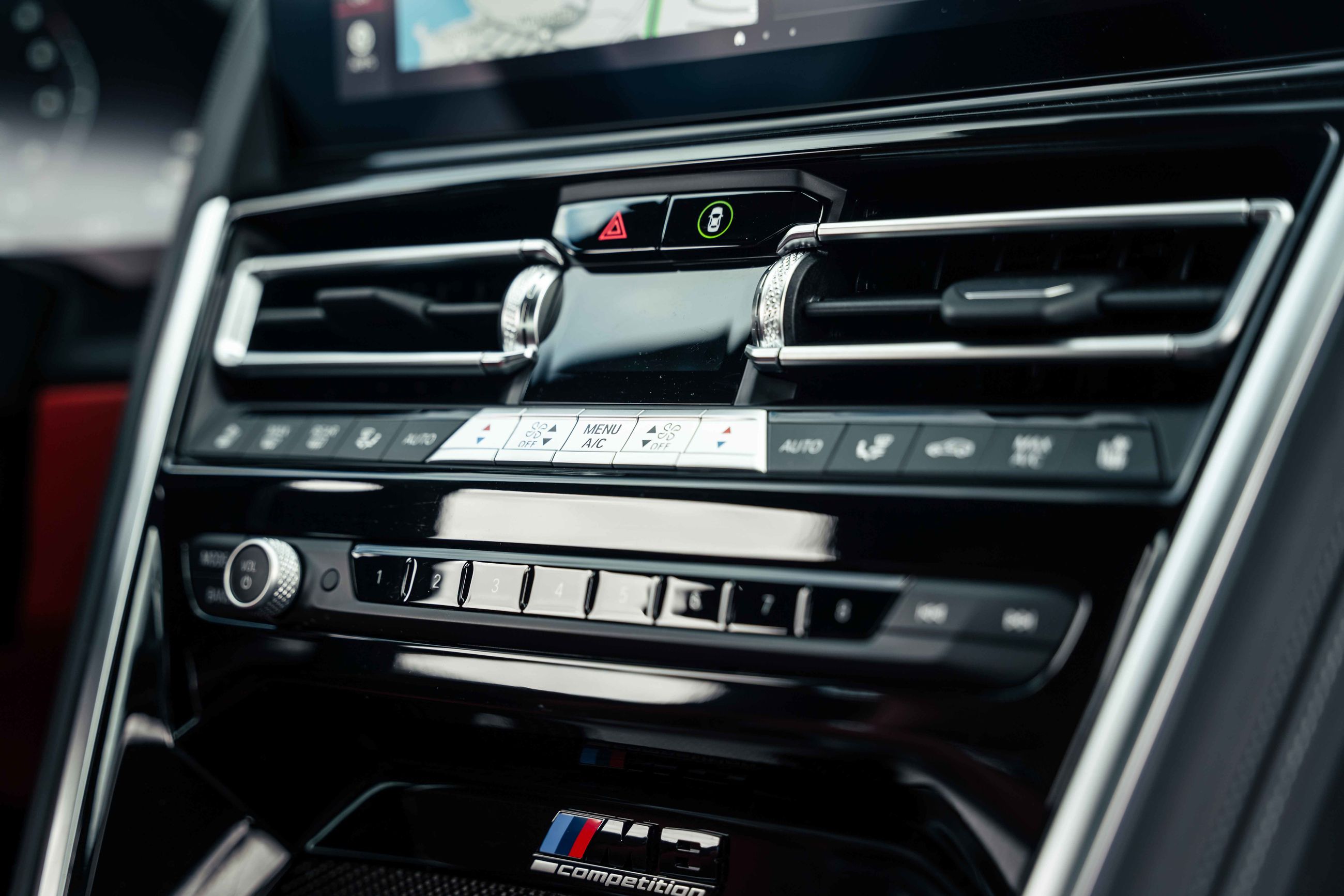2025 BMW M8