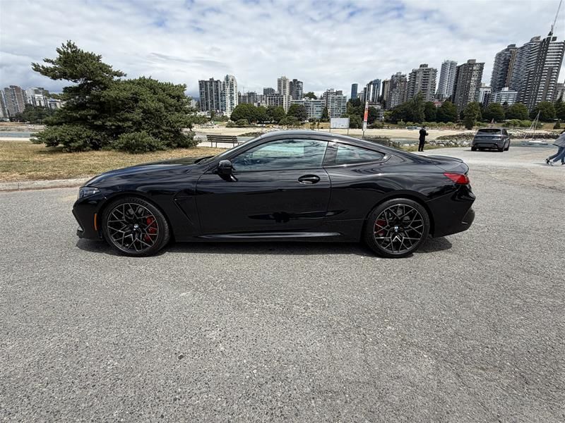 2025 BMW M8