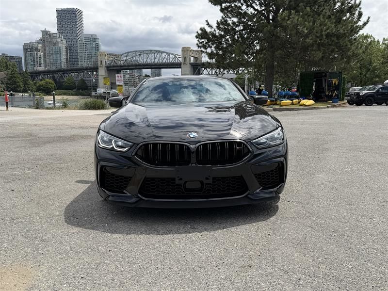 2025 BMW M8