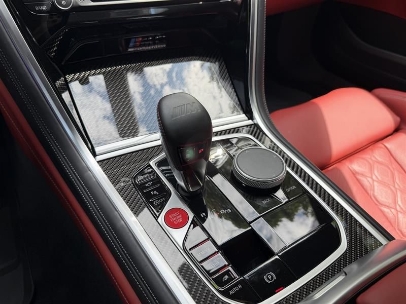 2025 BMW M8